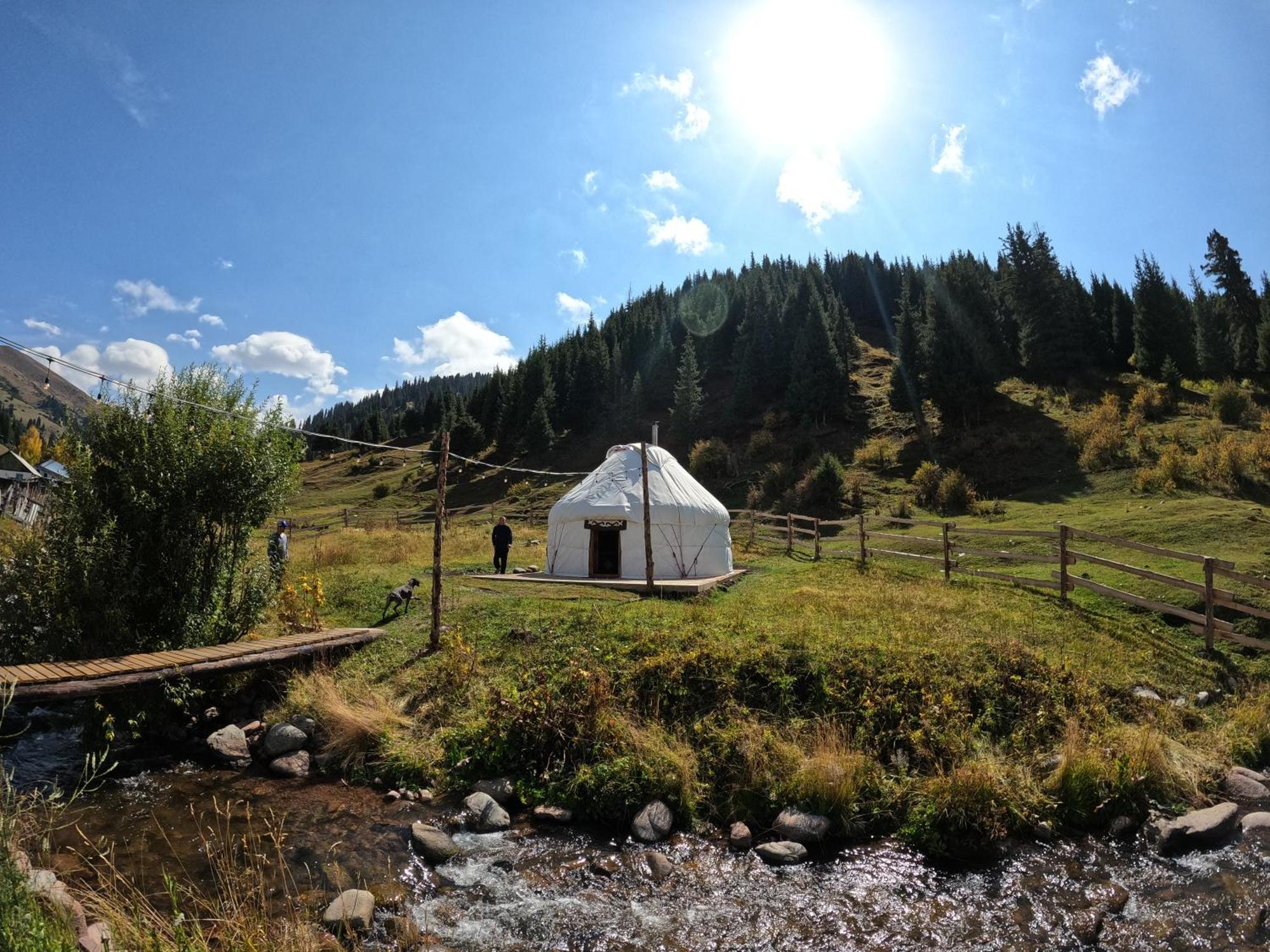 Mine Hostel Dzhergalan Jyrgalan ภายนอก รูปภาพ