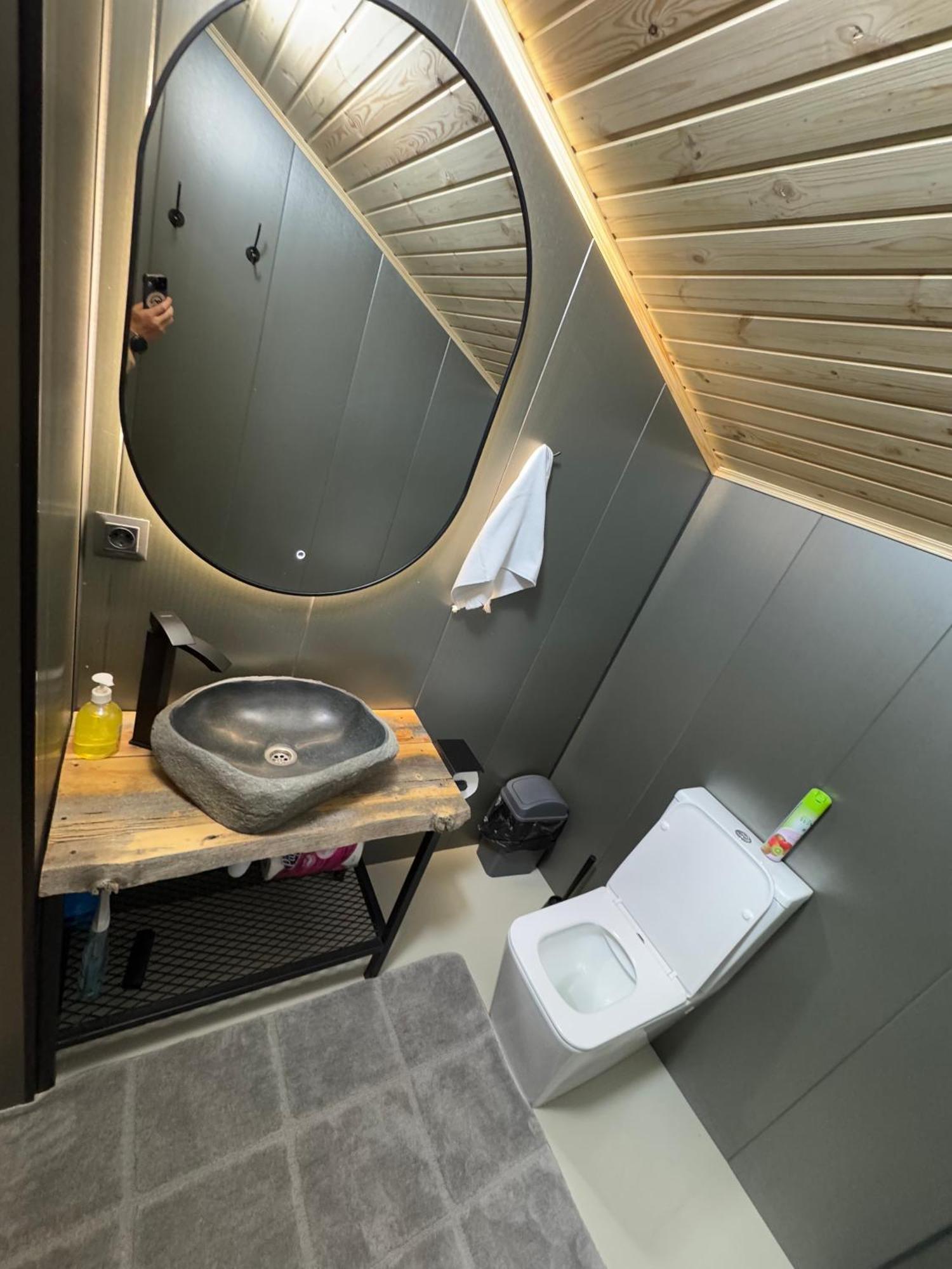 Mine Hostel Dzhergalan Jyrgalan ภายนอก รูปภาพ