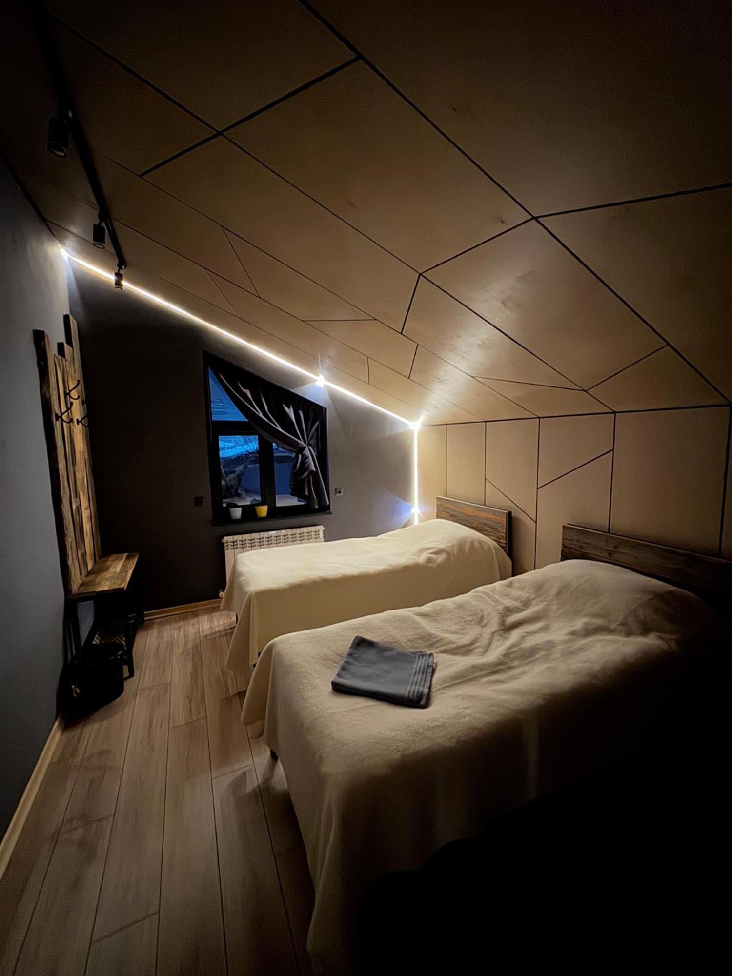 Mine Hostel Dzhergalan Jyrgalan ภายนอก รูปภาพ